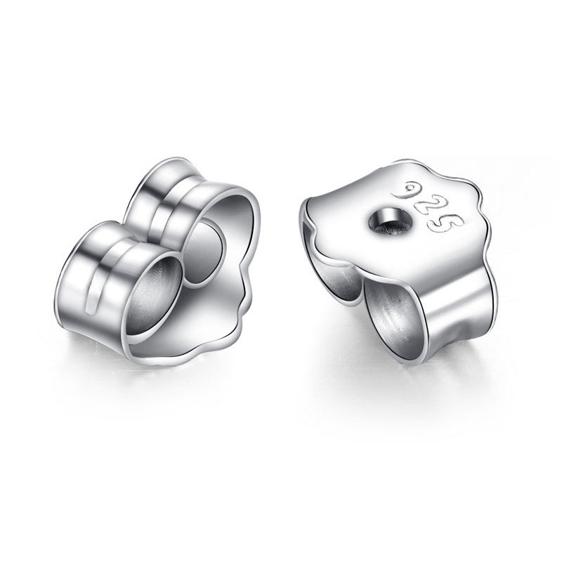 Pendientes Zoe | Studs Minimalistas en Plata de Ley 925