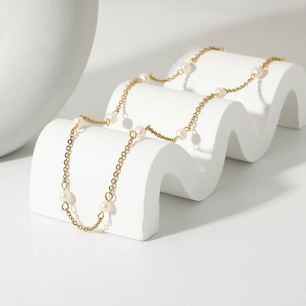 Collar de Perlas de Agua Dulce Bañado en Oro 18K REGINA • Acero Inoxidable