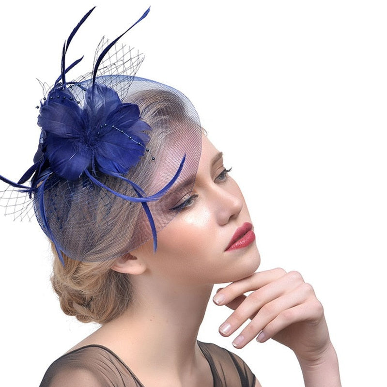 Tocado de Cóctel con Plumas y Velo OLIVIA • Estilo Vintage