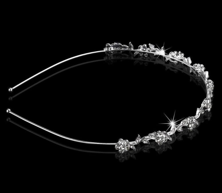Diadema Nupcial de Flor de Ciruelo con Pedrería FLOR • Tocado de Novia