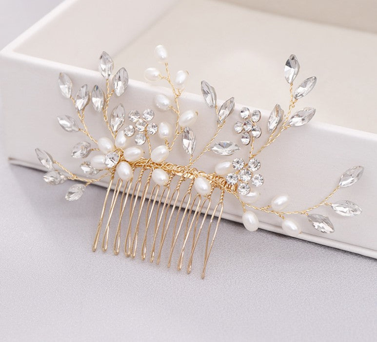 Peineta de Perlas y Cristal Blanco CARMEN • Accesorio de Cabello