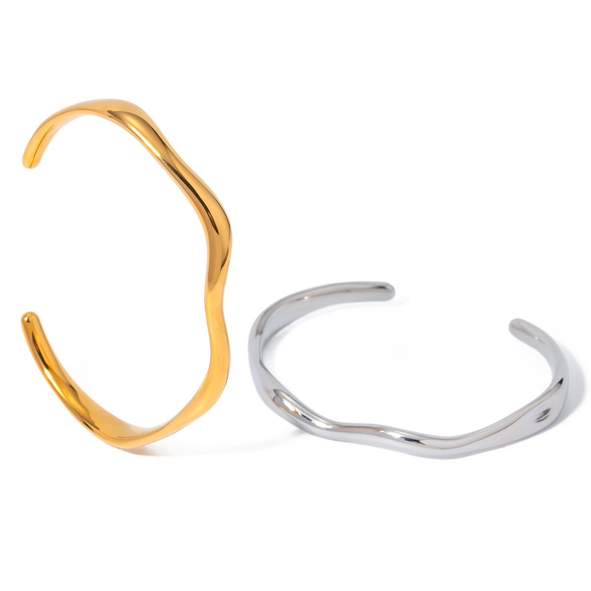 Brazalete Abierto Ondulado Bañado en Oro 18K VALENTINA • Acero Inoxidable