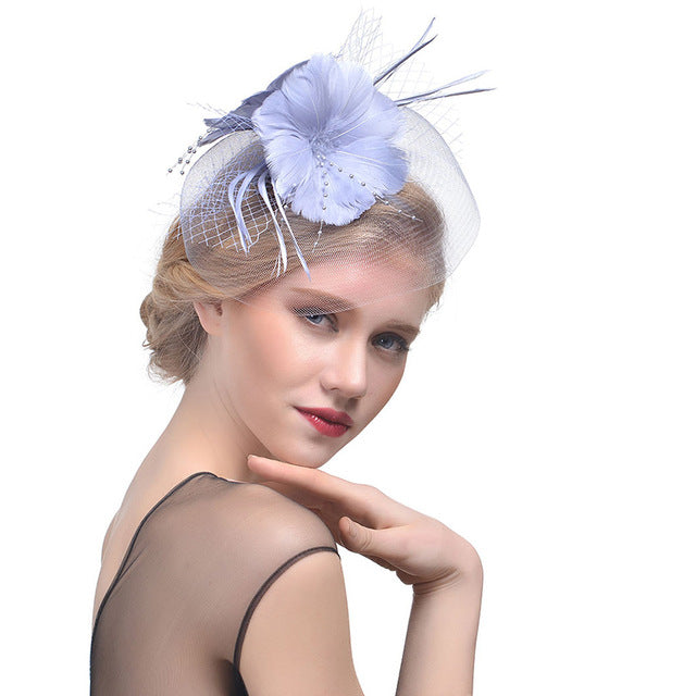 Tocado de Cóctel con Plumas y Velo OLIVIA • Estilo Vintage