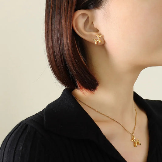 Pendientes de Perrito en Titanio Bañado en Oro 18K • Diseño Exclusivo