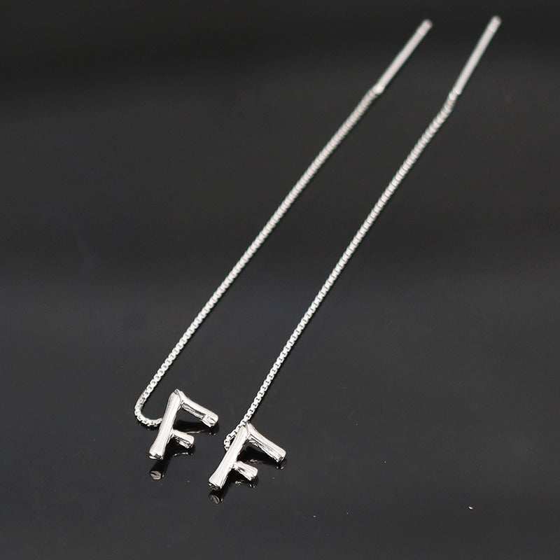 Pendientes de Inicial colgante MIA • Plata de Ley