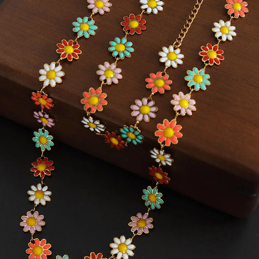 Collar con Dije de Flor Esmaltada CELIA • Acero de Titanio