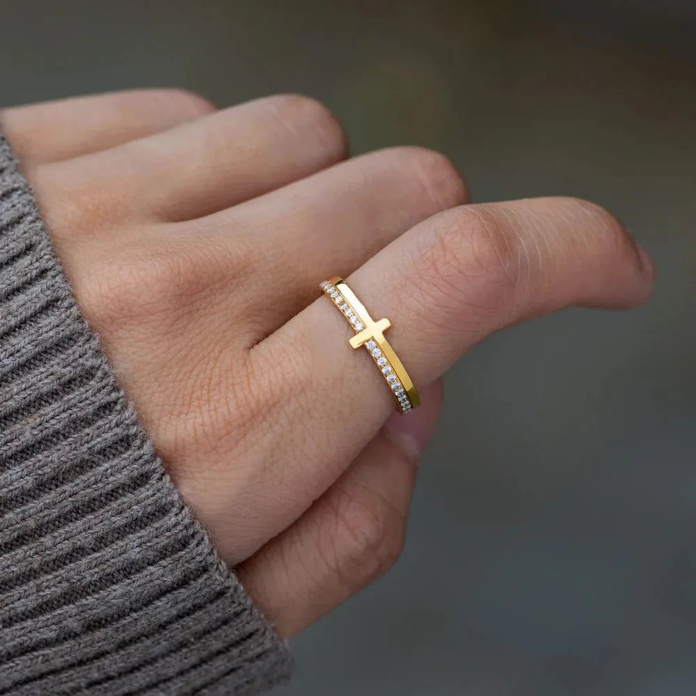 Anillo de Cruz JULIA • Plata de Ley
