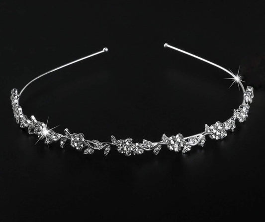 Diadema Nupcial de Flor de Ciruelo con Pedrería FLOR • Tocado de Novia