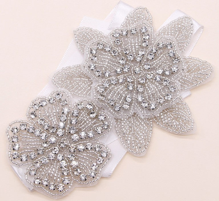 Diadema Nupcial de Princesa con Cristales y Flores SOFÍA • Tocado de Novia