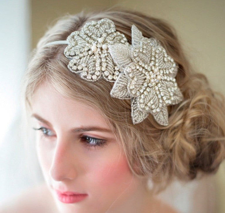 Diadema Nupcial de Princesa con Cristales y Flores SOFÍA • Tocado de Novia