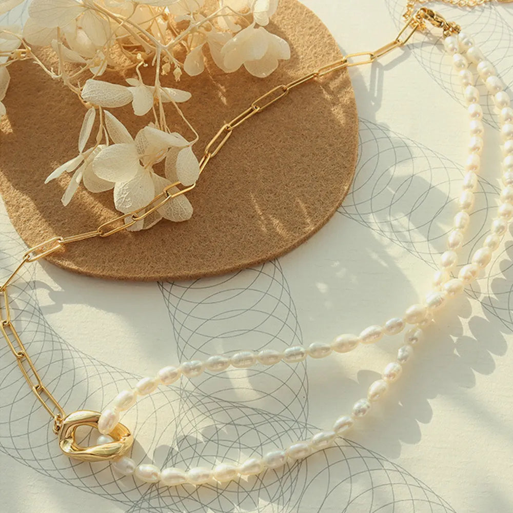 Collar de Perlas de Agua Dulce y Acero Inoxidable Bañado en Oro 18K • Lujo Natural