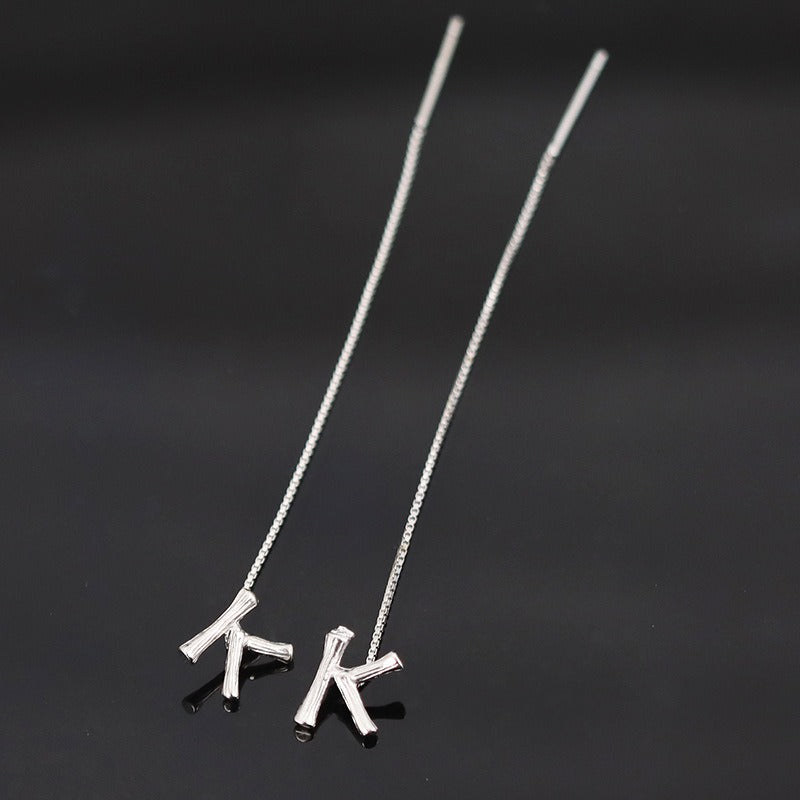 Pendientes de Inicial colgante MIA • Plata de Ley